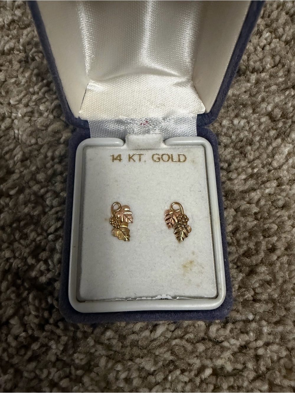 14K Black Hills Gold Women’s Leaf Stud Earrings - Gold and Rose Gold